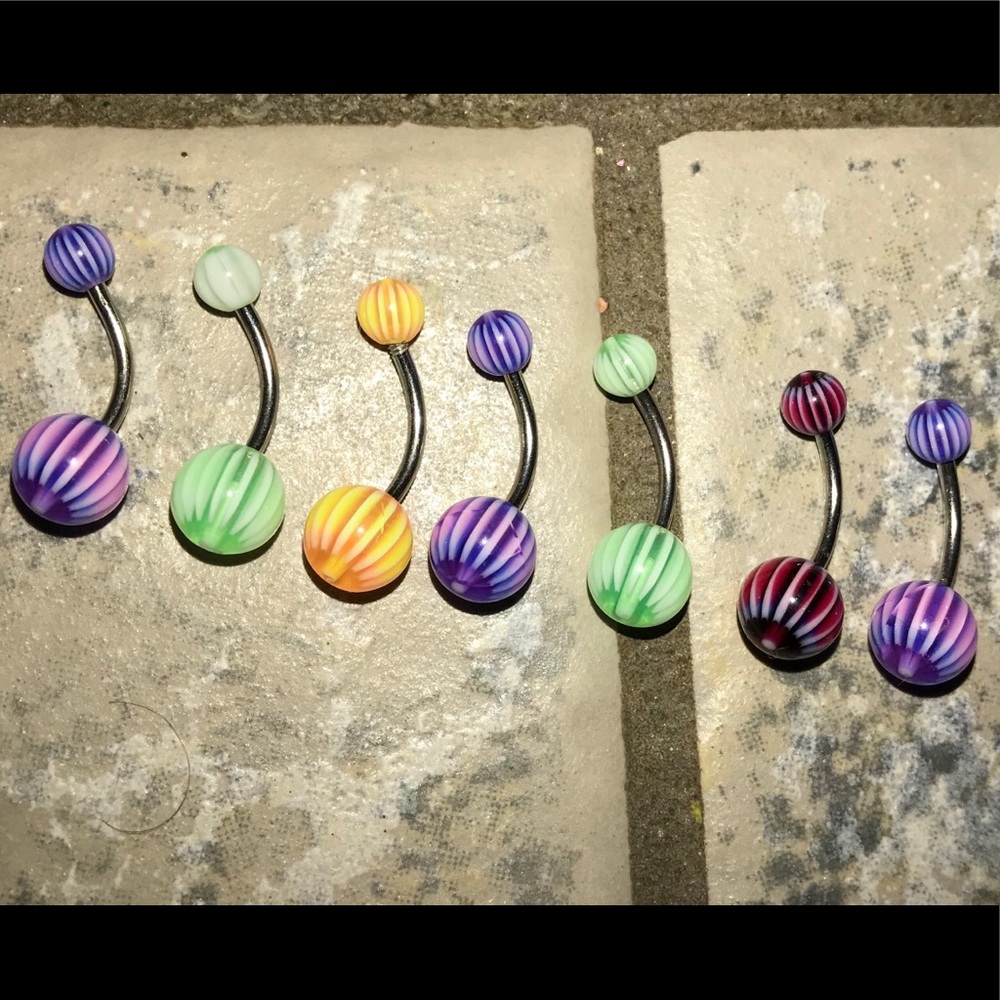 Multiple colored belly rings